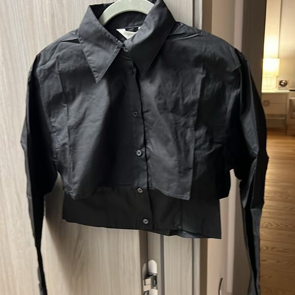 NWT REVOLVE & MINIMALIST lovers COMMENSE cropped black blouse XS - Picture 2 of 9